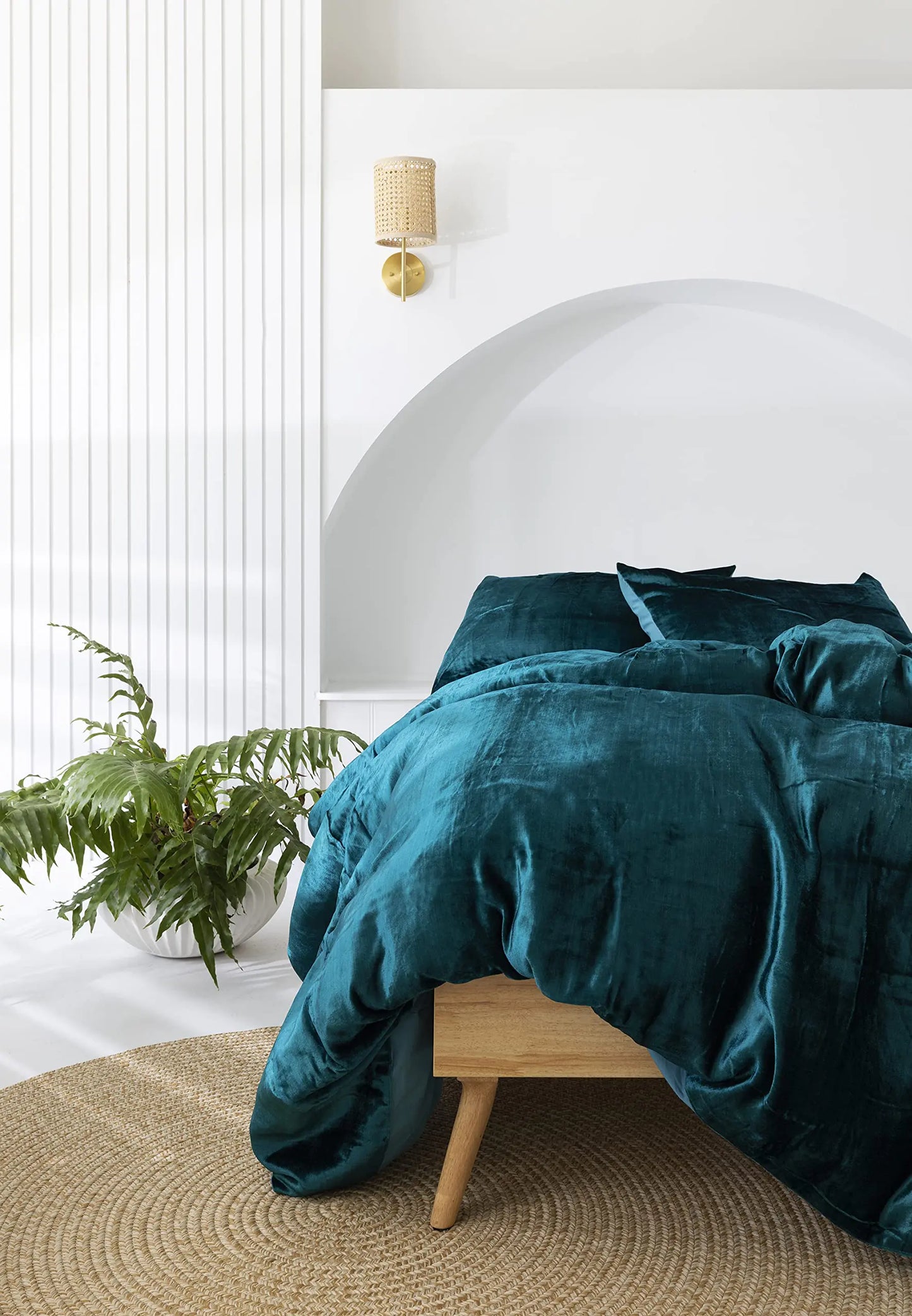 Sophia-Art Ultra Luxury Velvet Duvet Cover Set – Teal Blue (Twin)